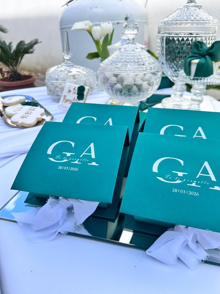 Libro 10x10x4 — scatola personalizzata Grafiche Corvino